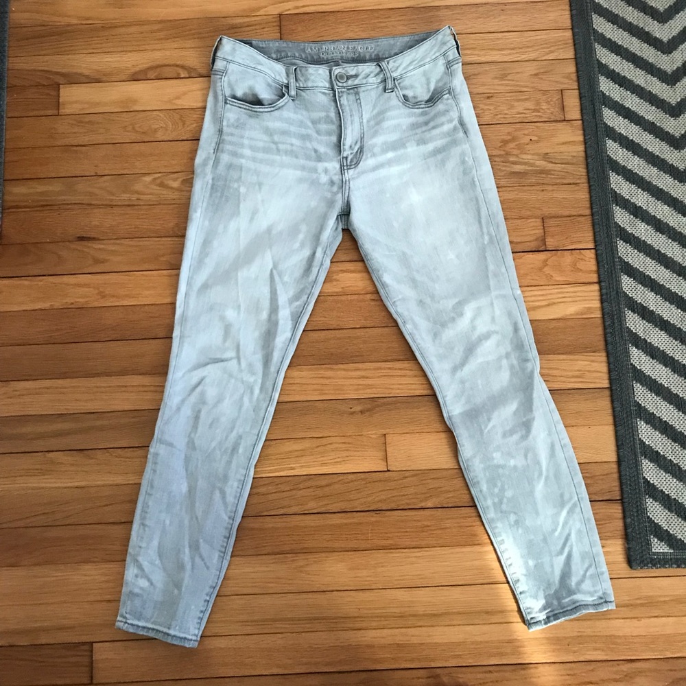 AE distressed skinny jeans